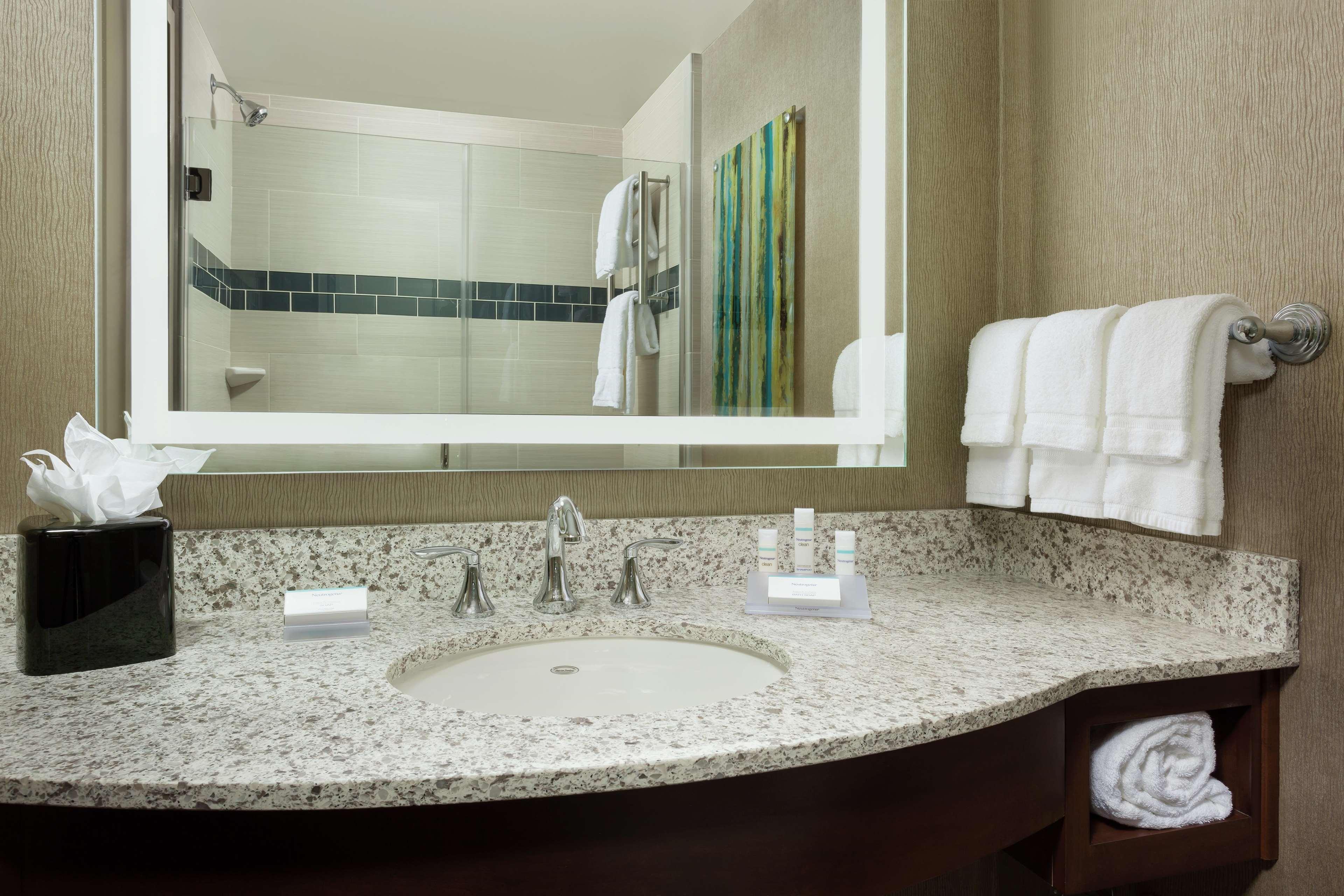 Hilton Garden Inn Palo Alto Extérieur photo