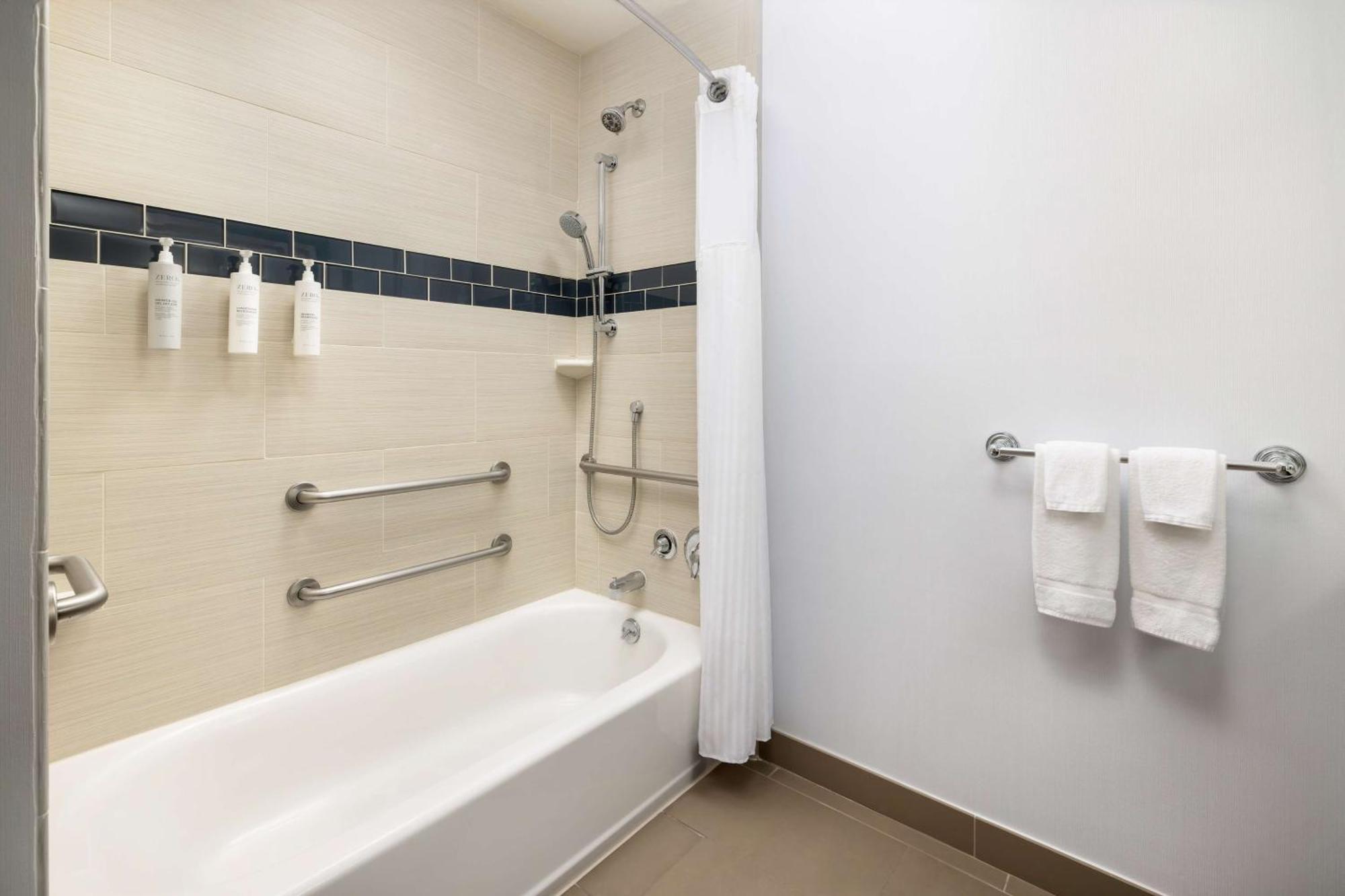 Hilton Garden Inn Palo Alto Extérieur photo